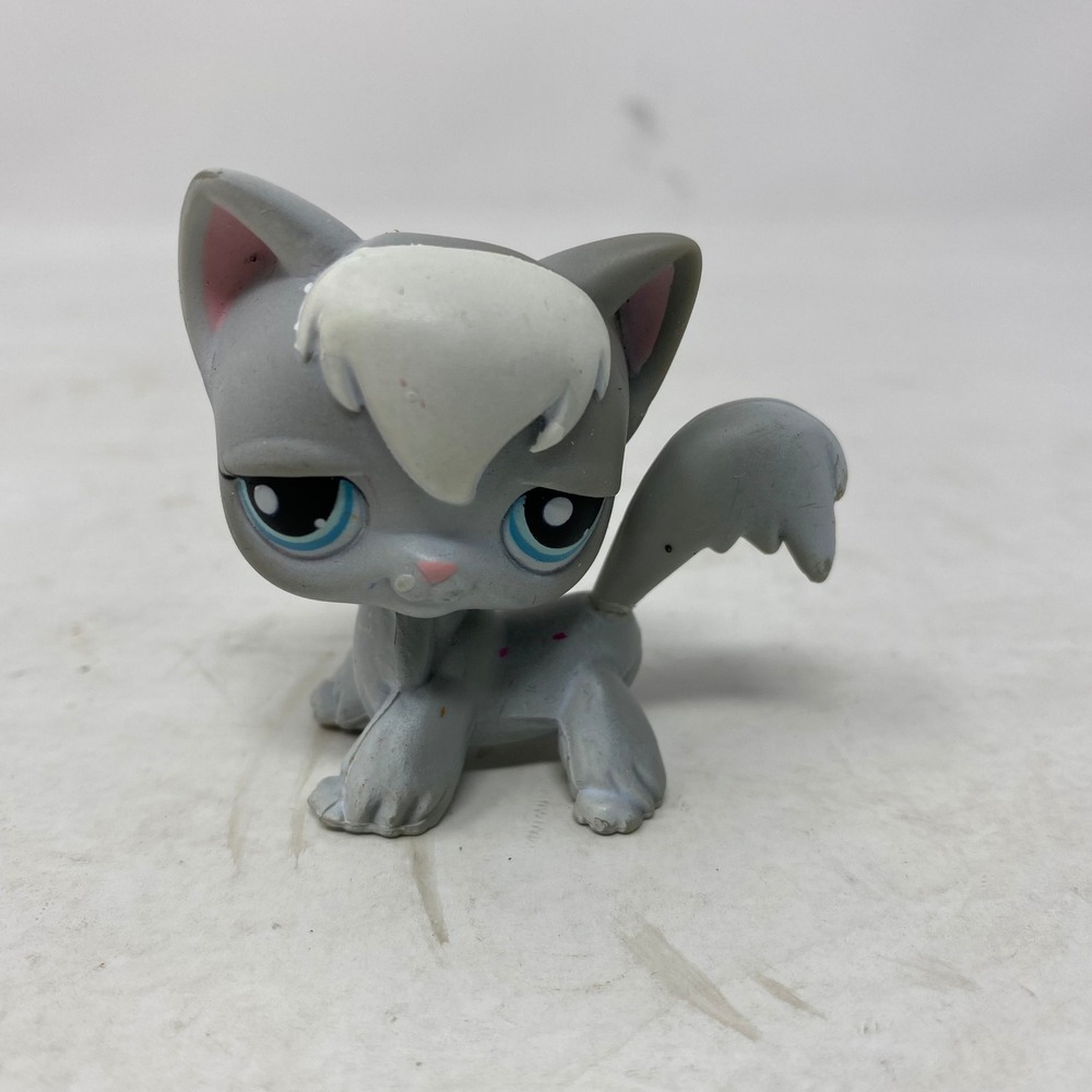 Hasbro‎ Littlest Pet Shop 345 Grey Longhair Angora Cat Blue Eyes Blue Magnet